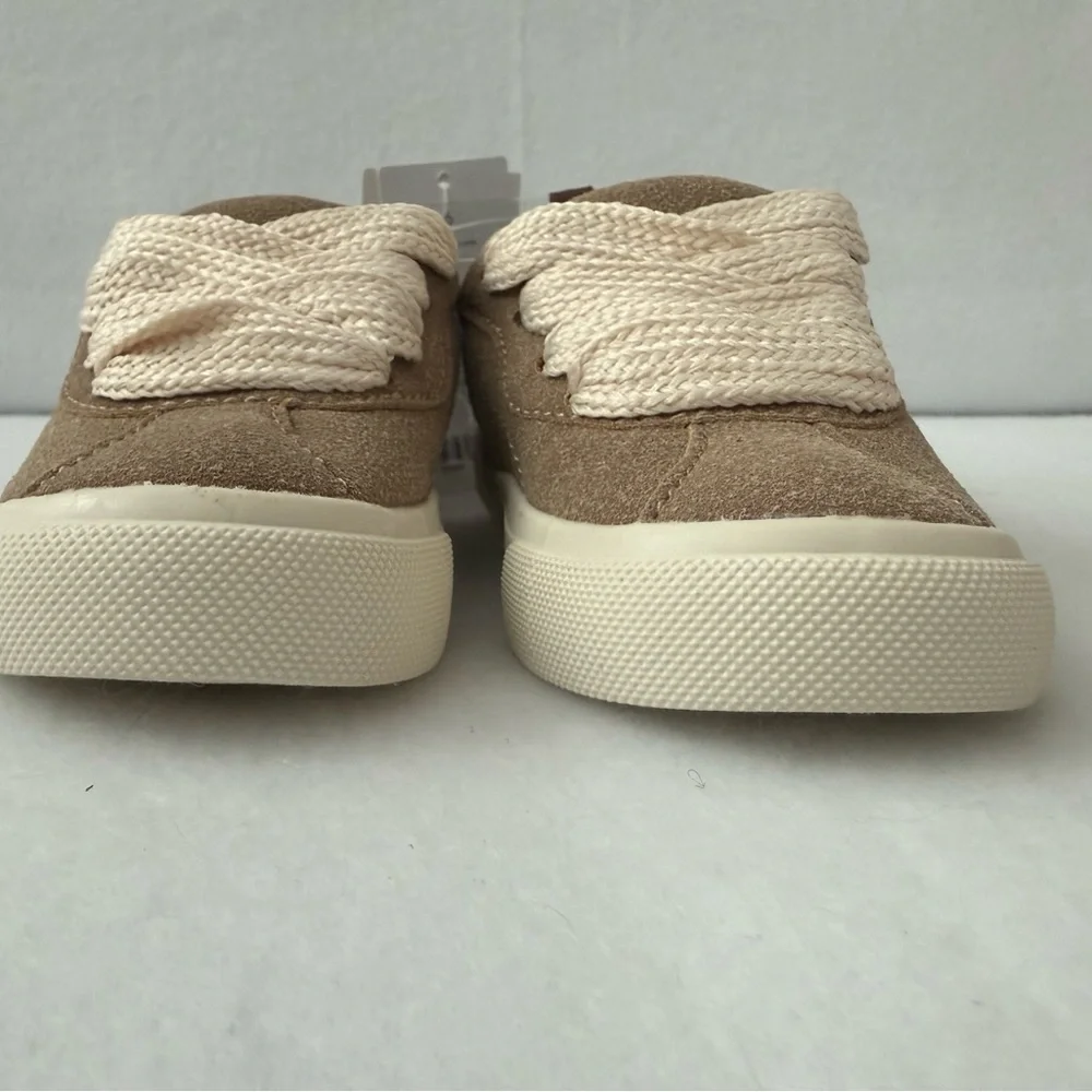 Carters chic khaki